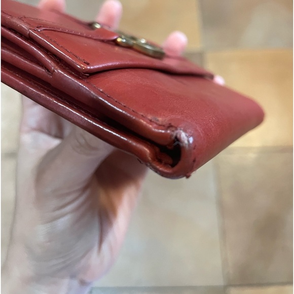 GUCCI RED LEATHER WALLET - Picture 2 of 7